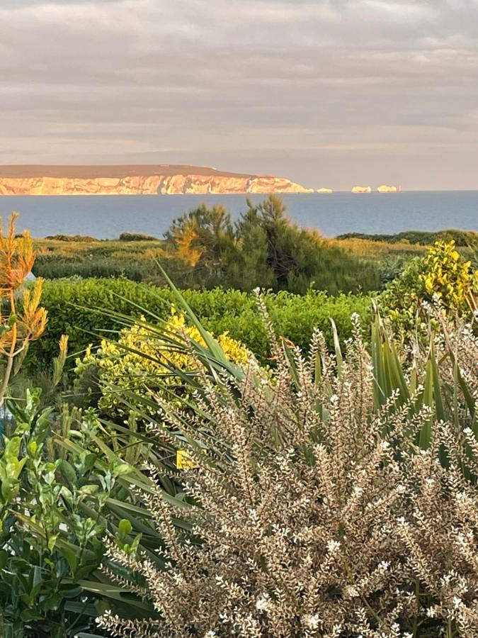 Cliff Top Garden Room Milford on Sea Exterior foto
